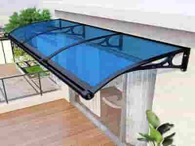 النوافذ والمظلات في تصميم المباني